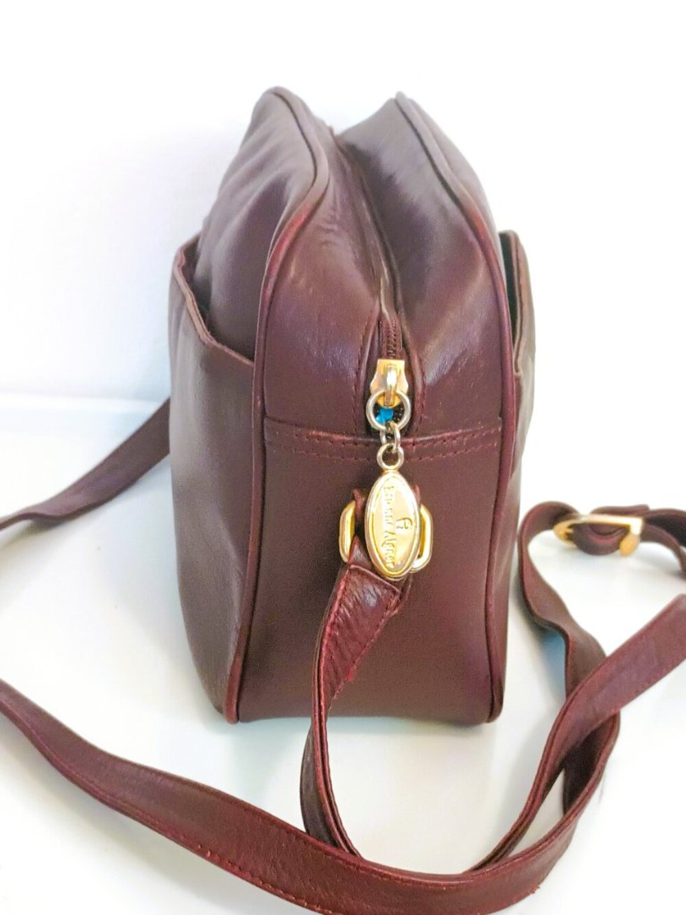Vintage Aigner Leather Crossbody Bag Oxblood Adjustable Strap Purse Handbag - Picture 6 of 15
